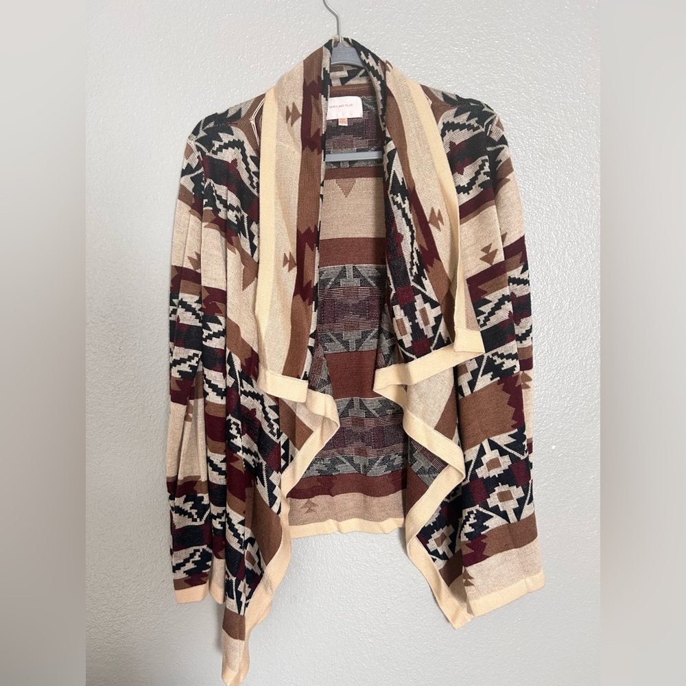 Skies Are Blue Geometric Pattern Cardigan